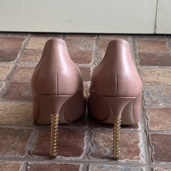 Valentino Garavani Extreme Heel Nappa Pump - Picture 4 of 16